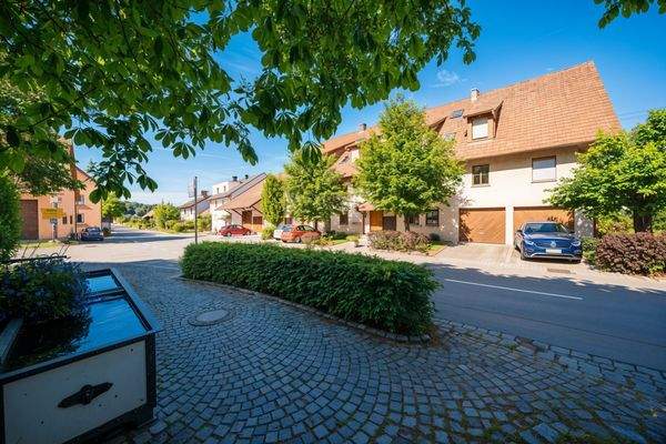  (mit KI optimiertes Foto)