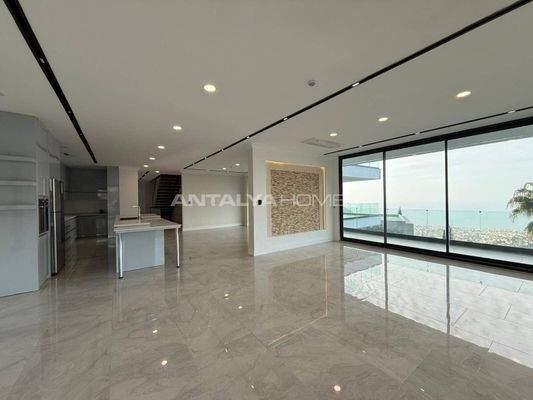 Smart House with Infinity Pool in Alanya Antalya