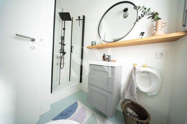 Gäste WC/Duschbad EG