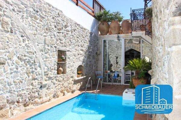 Kreta, Sivas: Traditionelles Steinhaus mit Swimmingpool
