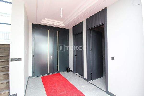 Detached Villas with Private Pool and Garden in Bursa Mudanya