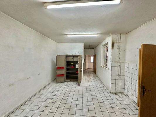 weiterer Raum Blick 2