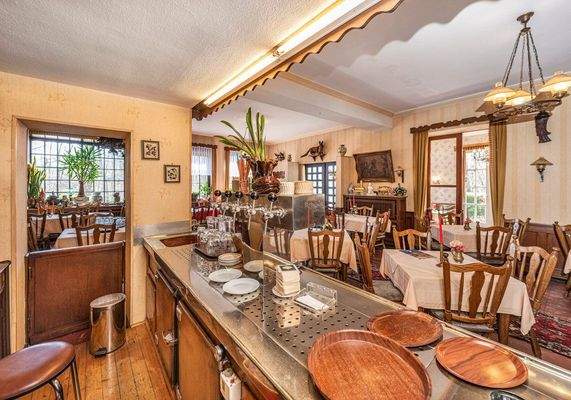 Blick Bar in den Gastraum