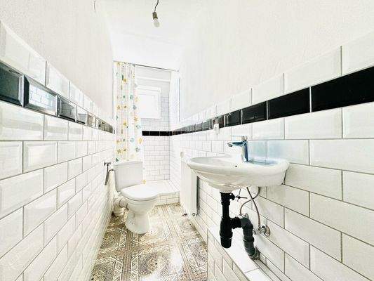 Wohnung 5 - Badezimmer