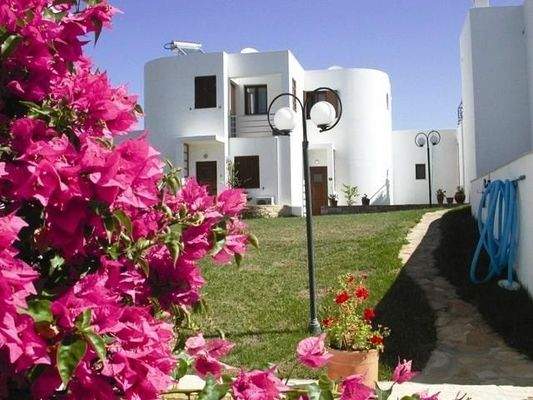 Kreta, Ag. Paraskevi: Tolle Wohnung in schöner Anlage mit Meerblick zu verkaufen