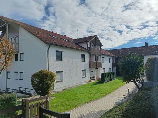 gut geschnittene 2-Zimmer-Eigentumswohnung mit Garage in bevorzugter Lage im Kurort Bad Birnbach