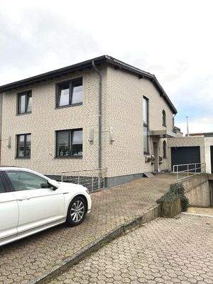 Vorder und Seitenansicht