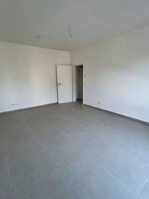 Soltauer Str. WHG 8 Zimmer.jpg