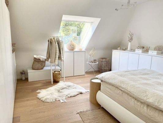 Schlafzimmer - Fenster Schräge