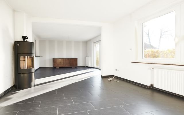 Blick ins Wohn-/Esszimmer