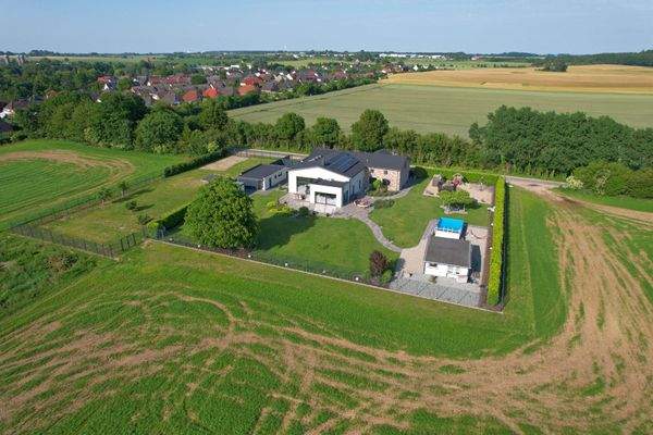 Luftbild Westansicht