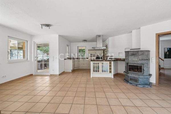 Küchen- u. Essbereich EG