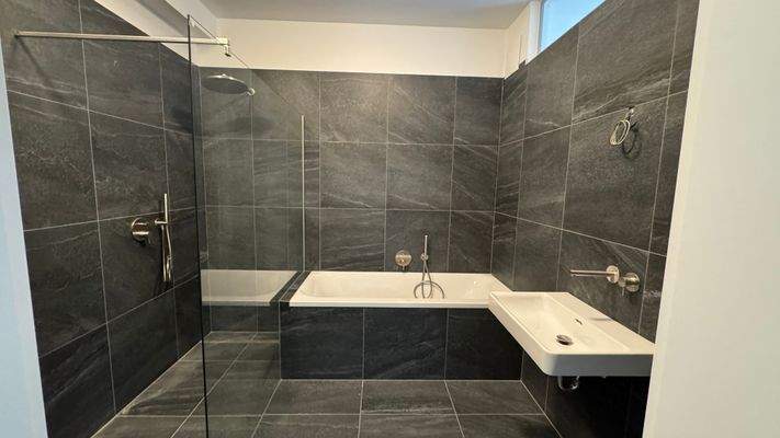 Seeblickwohnung - Bad