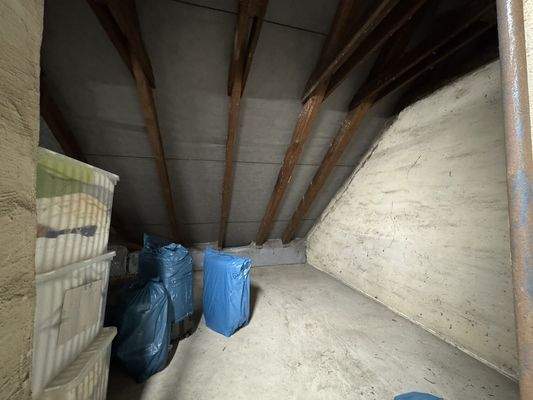 Abstellraum Dachboden