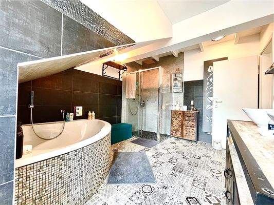 Badezimmer Dachgeschoss