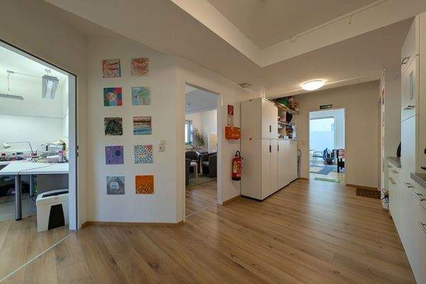 Büro - Küche, Gang Foto 2.jpg