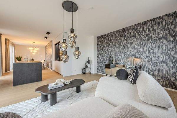 Wohnbereich und Einbauküche