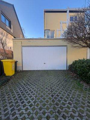 Frontseite Garage.jpeg