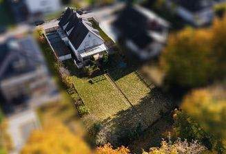 Grundstück mit Altbestand