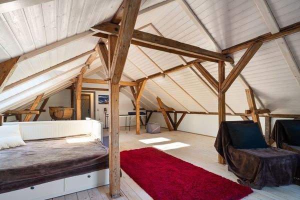 Ruheraum im Dachboden