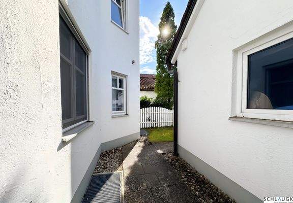 Hauseingang - Außenanlage