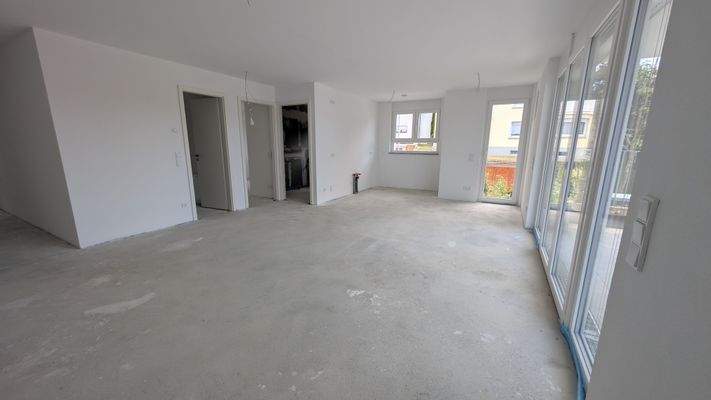 Wohnraum mit offener Küche