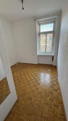 Zimmer Richtung Innenhof