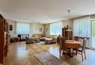 Wohn- und Esszimmer