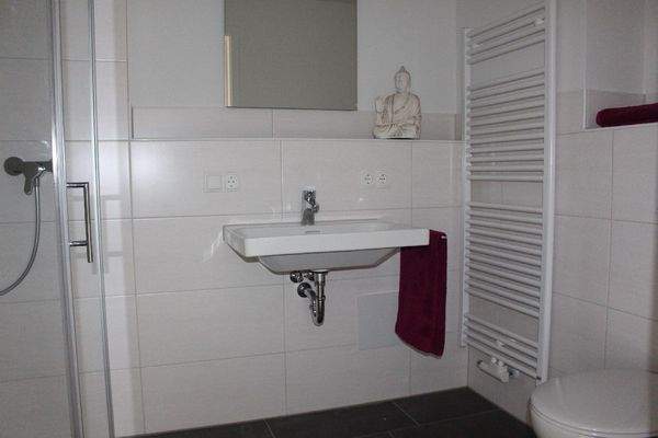 Das Bad (abb. ähnlich)