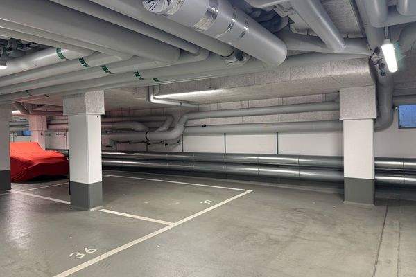 Tiefgaragenstellplatz