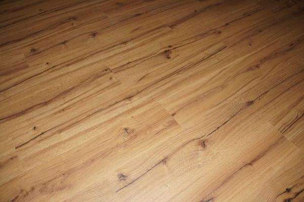 Eiche-Boden von Parador