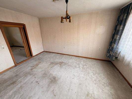 43 Zimmer rechte Hälfte