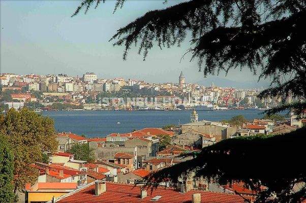 Historical Mansion with Golden Horn View in Istanbul Fatih