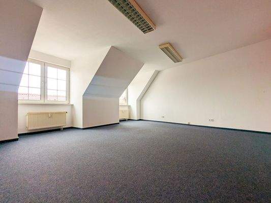 Haus33_DG_GE06_Hauptraum