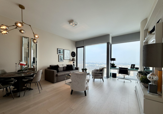 Cosmopolitan Twarda 2/4 in Warschau