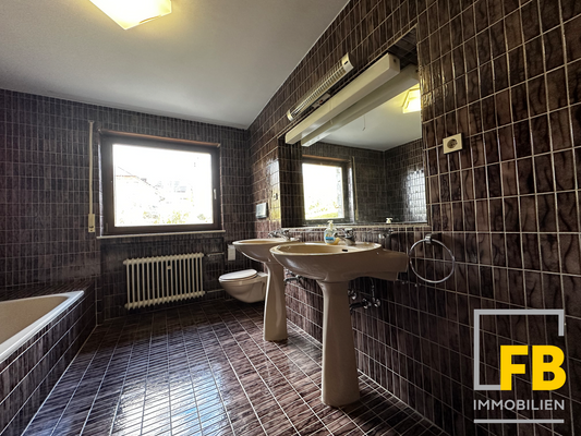 Untergeschoss: Badezimmer