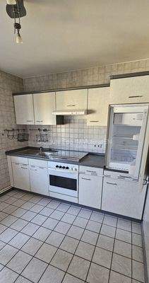 Küche mit schöner Einbauküche 