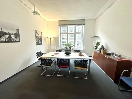 Büro 2. OG