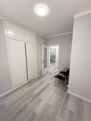 Zimmer 2 mit Einbauschrak