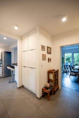 Foyer im EG mit Einbauschrank