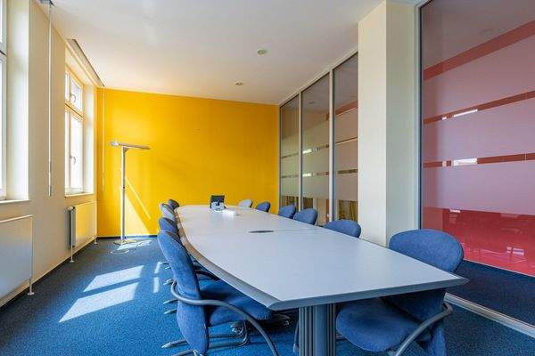 großer Konferenzraum