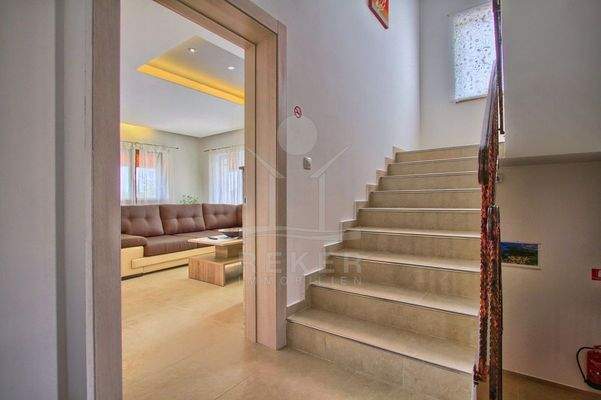 Komfortable Schlafzimmer mit Bad