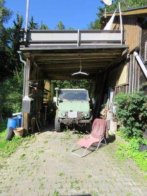 großer Carport inkl. Unimog