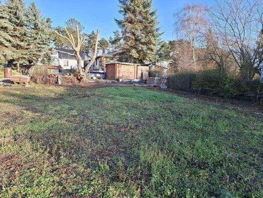 hintere Grundstücksgrenze, rechts