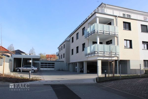 Einfahrt Wohnanlage