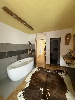 0ff90961-bfdc-49f2-b7c6-f725a1d5e4a0-1901151663.we