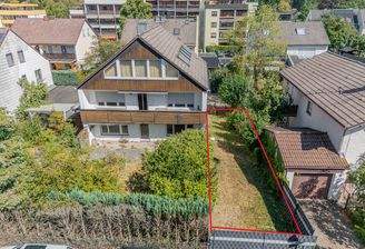 Hausansicht inkl. Gartenanteil