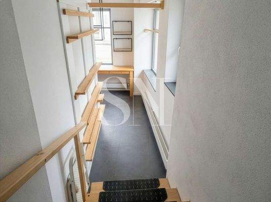 Fo _ Wiesenstr. 2 _ Laden Durchgang