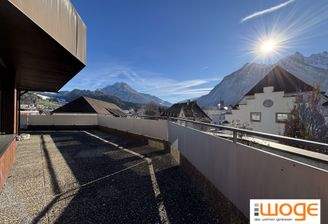 Terrasse mit Logo.jpg