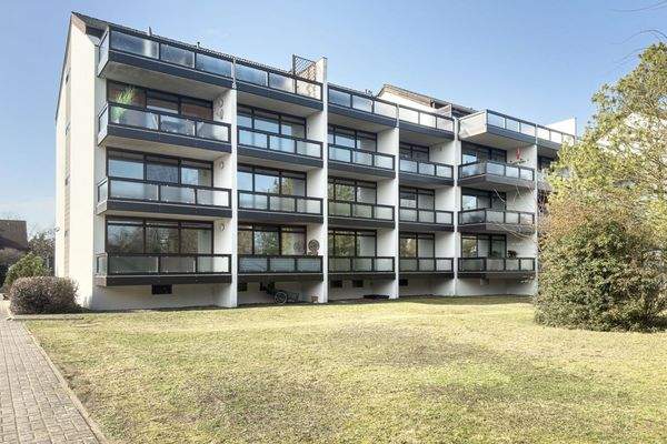 Ostbalkon-Hausrückseite